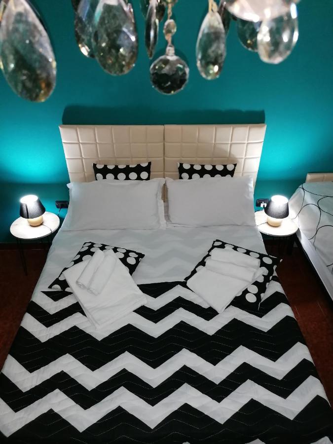 Casacasetta Suite Appartamento Indipendente 타란토 외부 사진